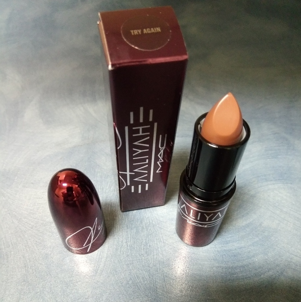 MAC AALIYAH LIMITED EDITION LIPSTICK
